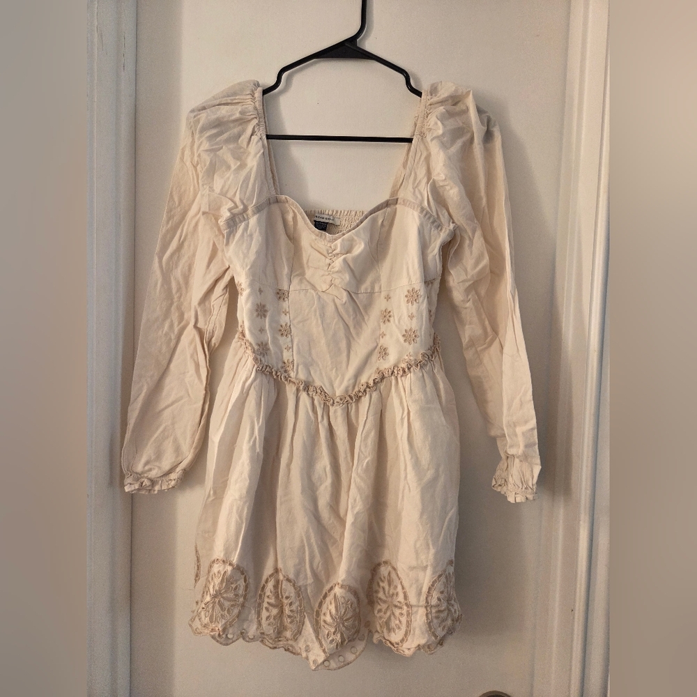 American Eagle Outfitters Cream Sweetheart Dress Size Xsmall